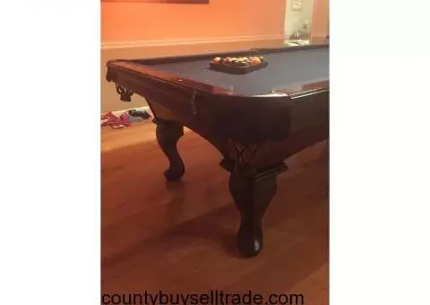 Olhausen 8ft Pool Table with light *GREAT SHAPE*