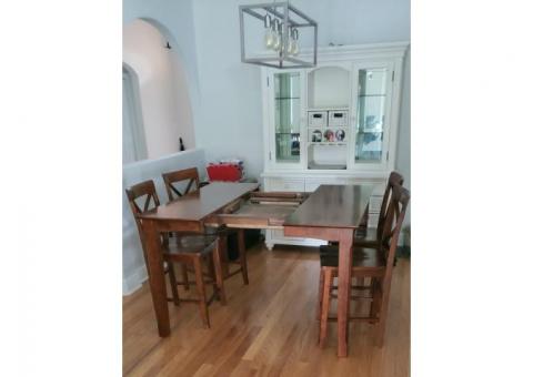 Dining table & chairs